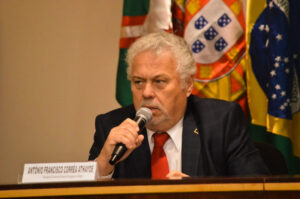 Antônio Francisco Corrêa Athayde, em reunião com representantes portugueses.